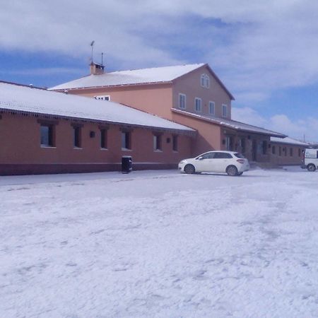 Hotel Puerta De Javalambre La Puebla De Valverde Eksteriør billede
