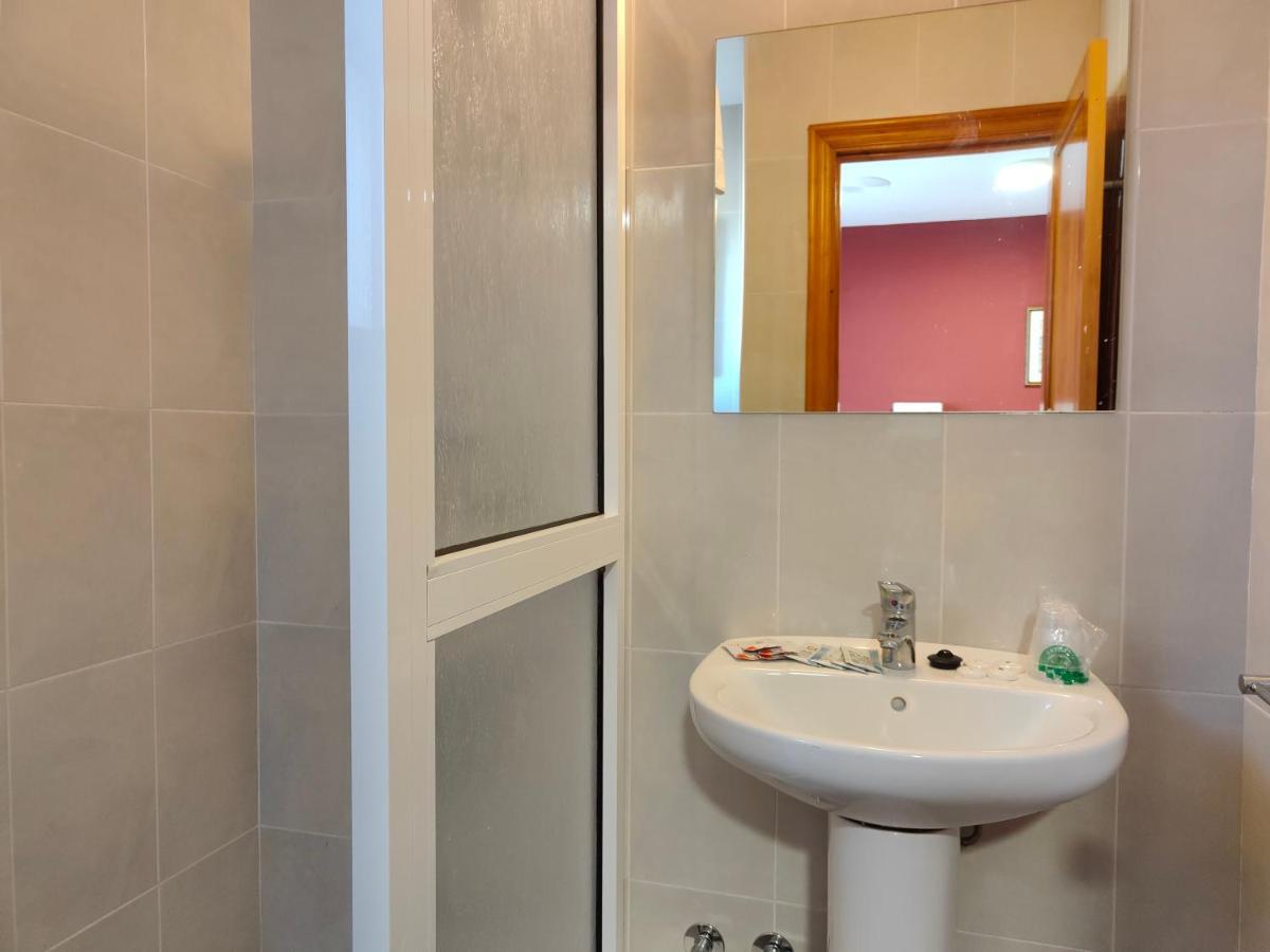 Hotel Puerta De Javalambre La Puebla De Valverde Eksteriør billede