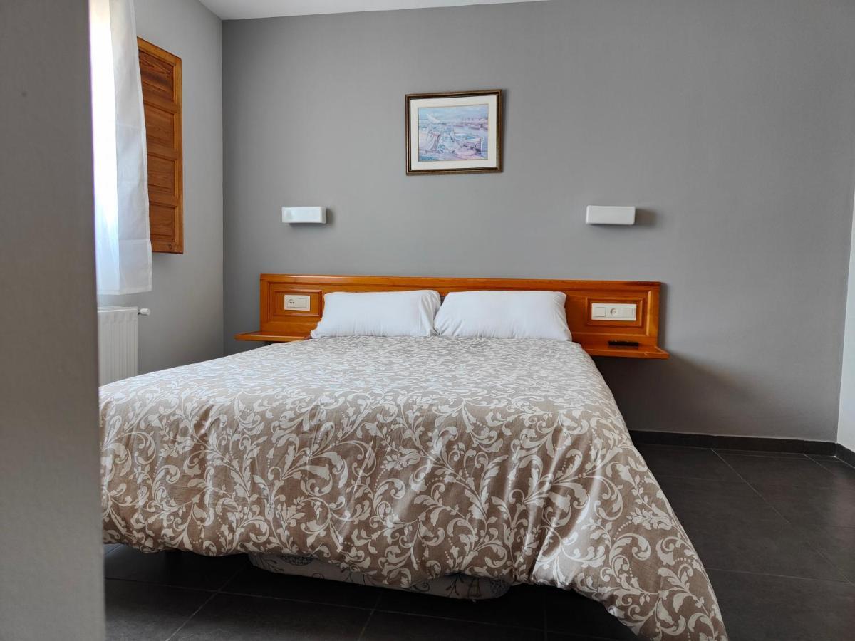 Hotel Puerta De Javalambre La Puebla De Valverde Eksteriør billede