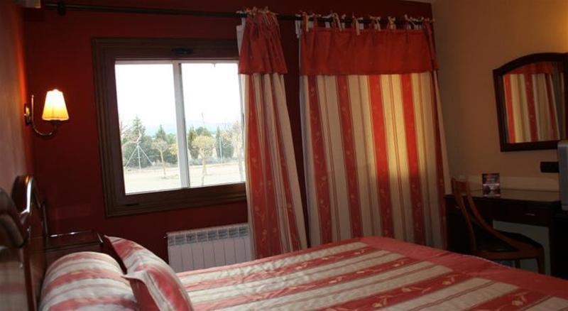 Hotel Puerta De Javalambre La Puebla De Valverde Eksteriør billede