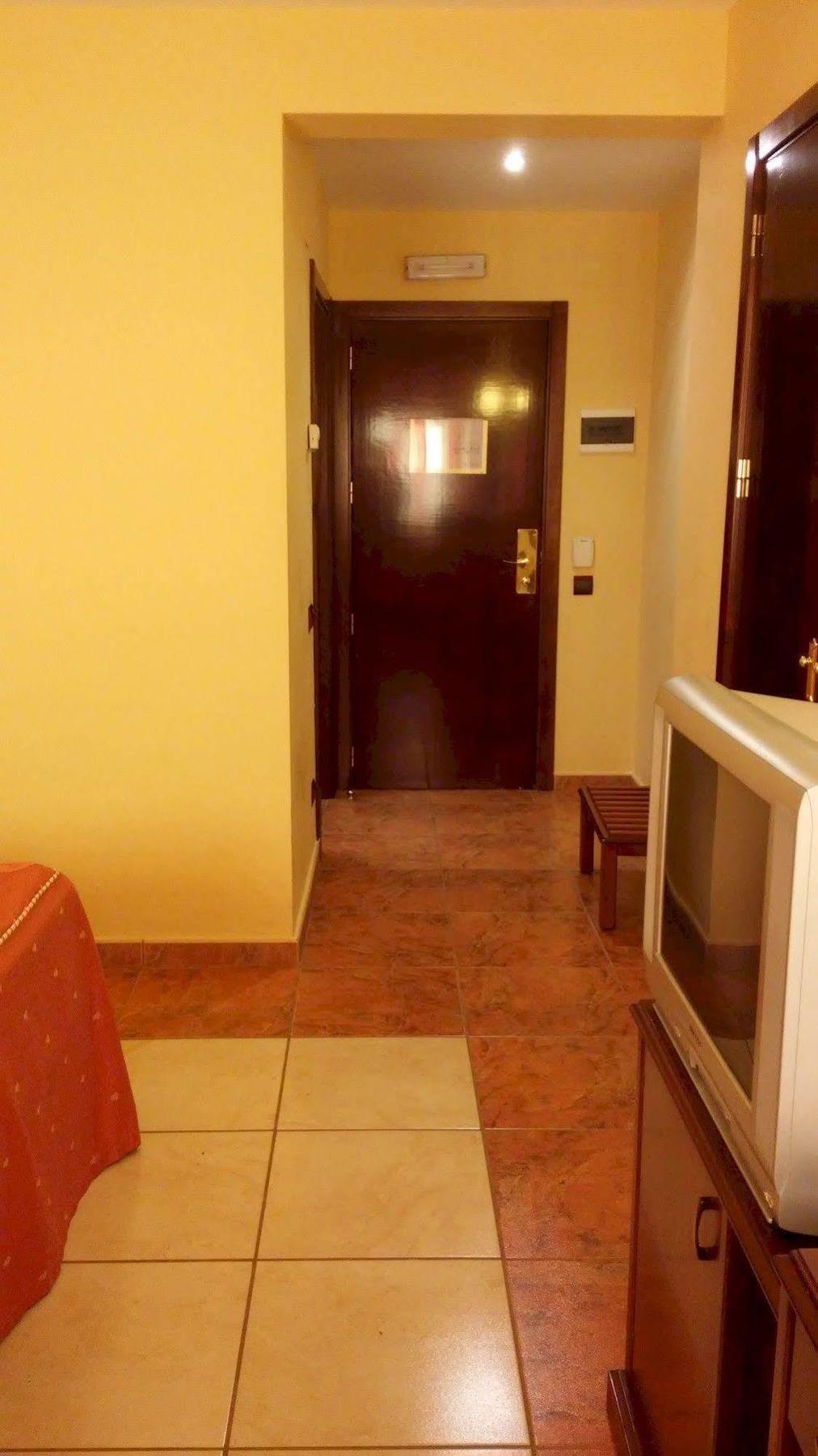 Hotel Puerta De Javalambre La Puebla De Valverde Eksteriør billede
