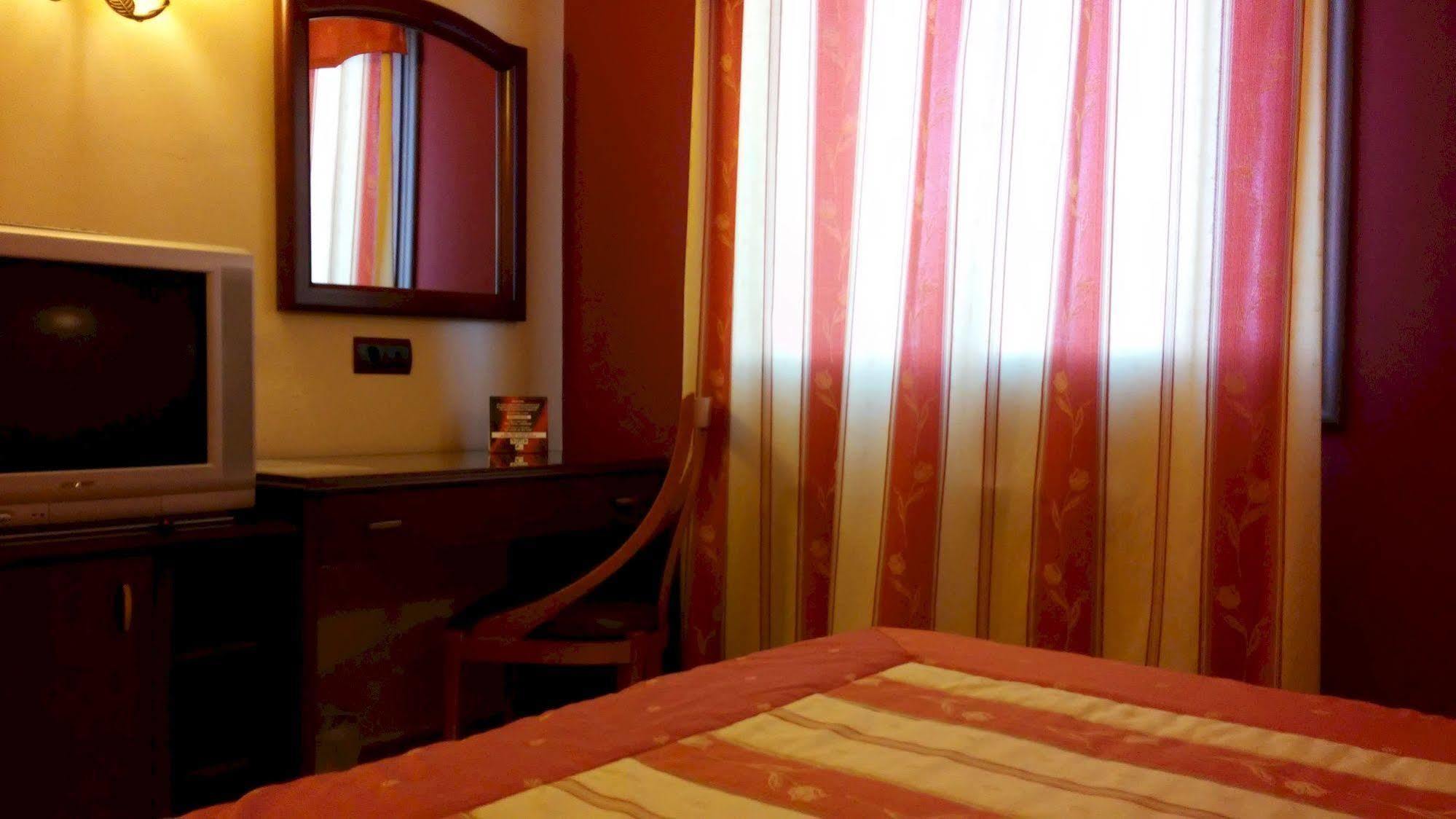Hotel Puerta De Javalambre La Puebla De Valverde Eksteriør billede